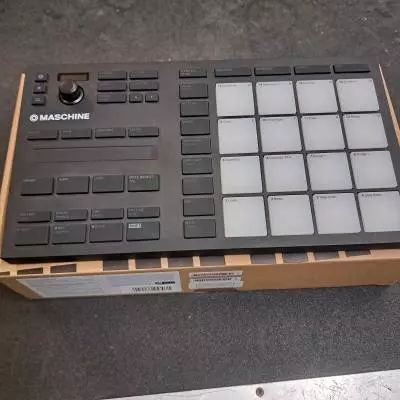 Native Instruments - MIKRO MK3
